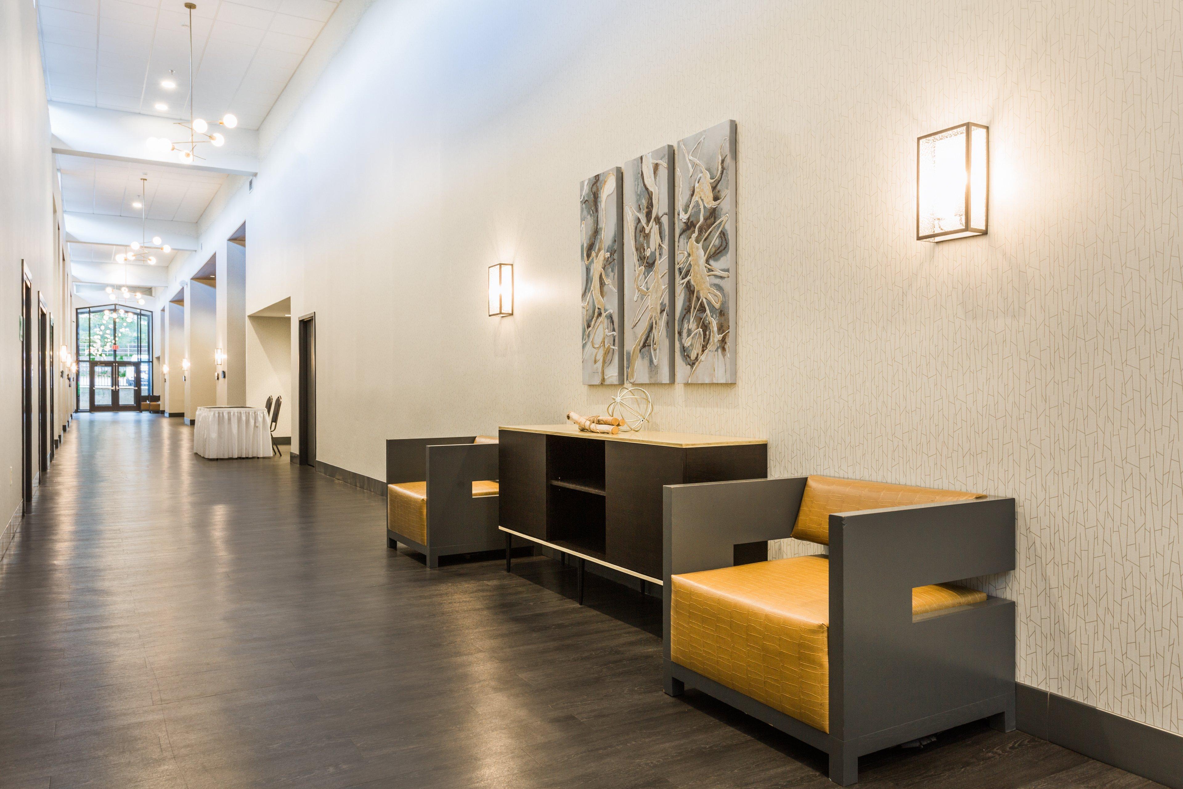 Holiday Inn Roanoke Airport - Conference Ctr By Ihg Exterior photo